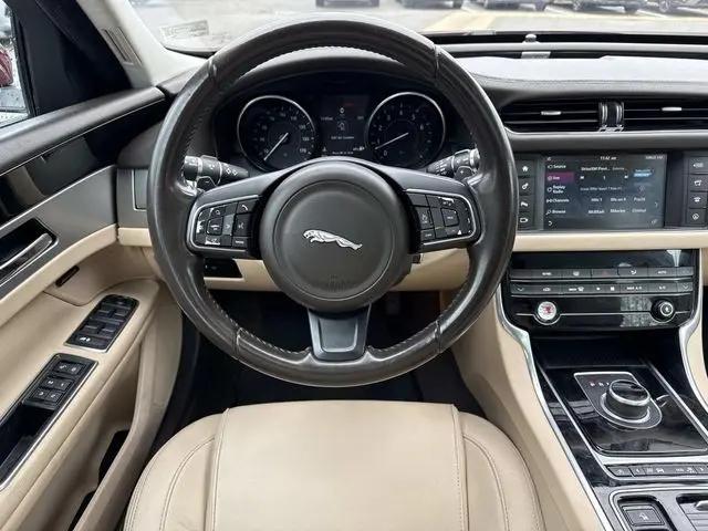 2017 Jaguar XF 35t Premium