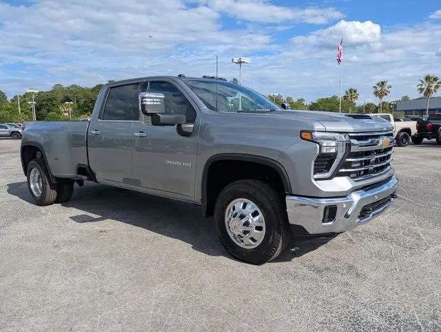 2026 Chevrolet Silverado 3500HD Crew Cab, Long Bed, LTZ Dual Rear Wheel, RWD