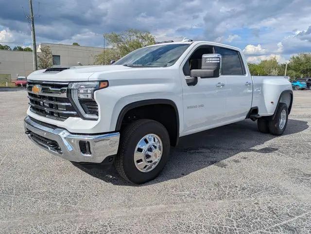 2026 Chevrolet Silverado 3500HD Crew Cab, Long Bed, LTZ Dual Rear Wheel, RWD