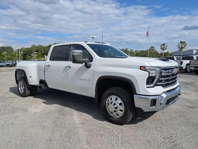 2026 Chevrolet Silverado 3500HD Crew Cab, Long Bed, LTZ Dual Rear Wheel, RWD