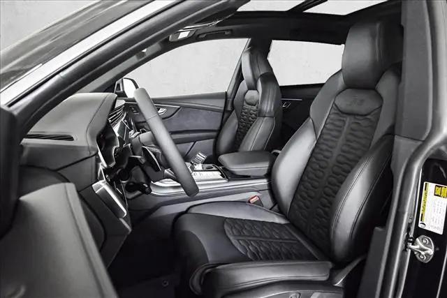 2026 Audi RS Q8 performance quattro tiptronic