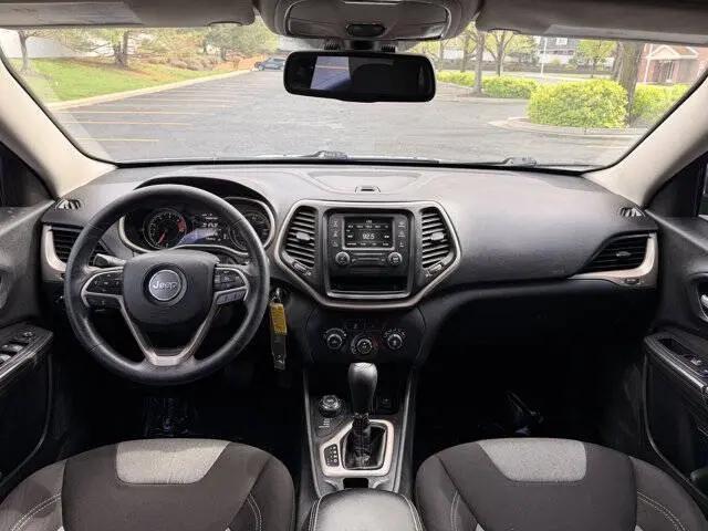 2016 Jeep Cherokee Sport