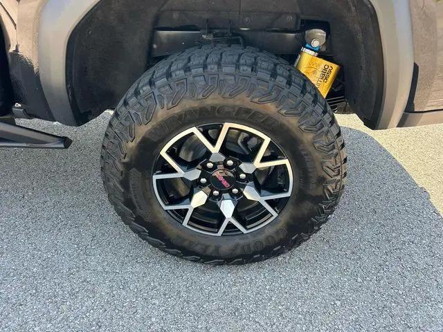 2024 GMC Canyon 4WD AT4X