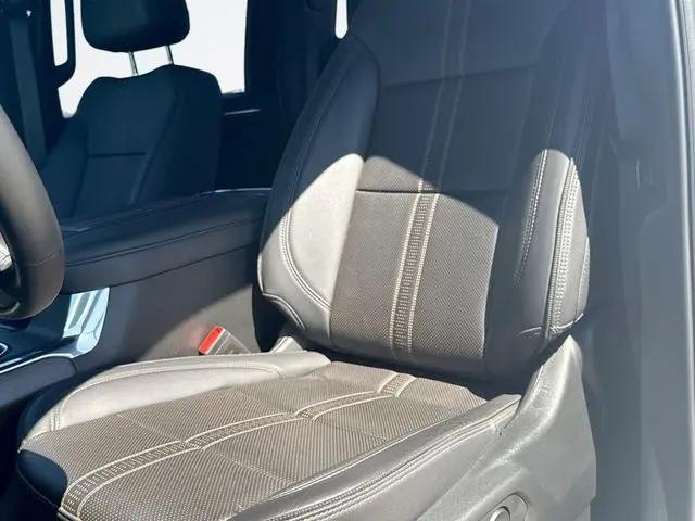2024 Chevrolet Silverado 3500HD 4WD Crew Cab Standard Bed High Country