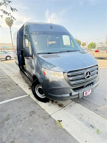 2019 Mercedes-Benz Sprinter 2500 High Roof V6