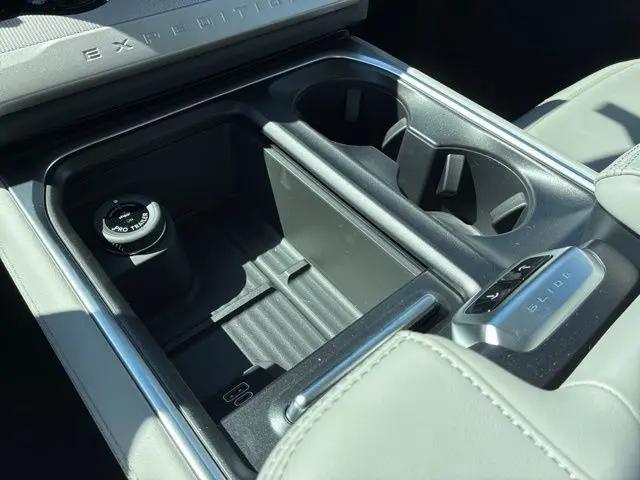 2026 Ford Expedition Max Active MAX