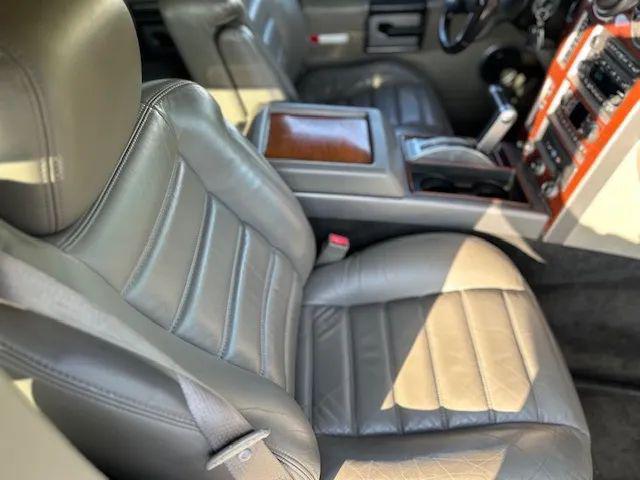 2003 HUMMER H2 Base