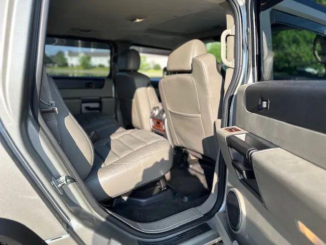 2003 HUMMER H2 Base