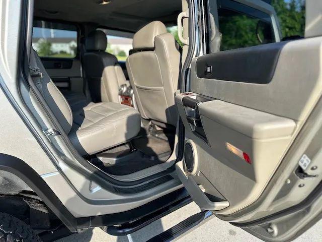 2003 HUMMER H2 Base