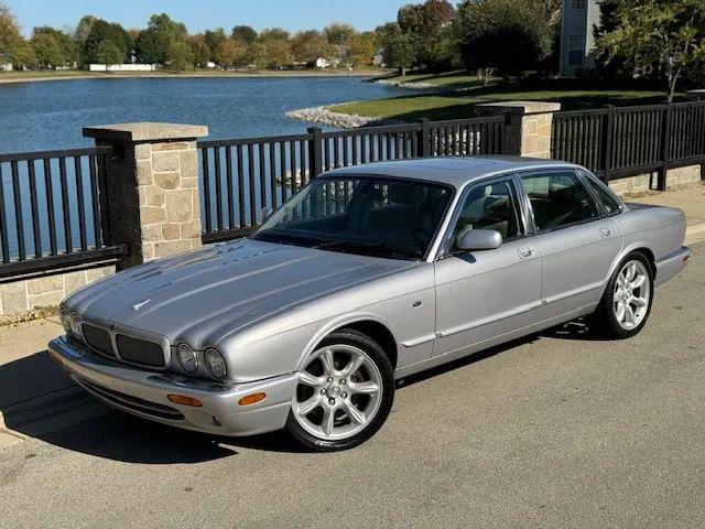 2002 Jaguar XJ XJR