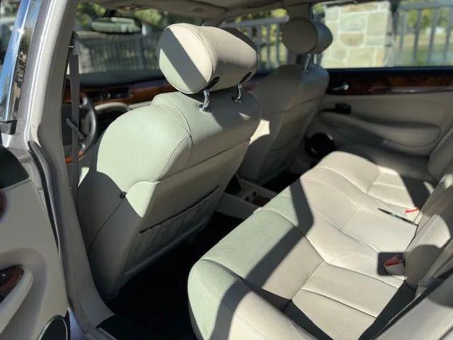 2002 Jaguar XJ XJR