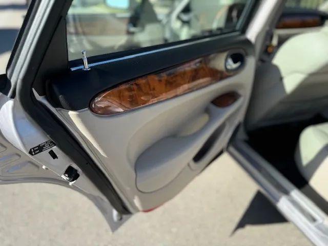 2002 Jaguar XJ XJR