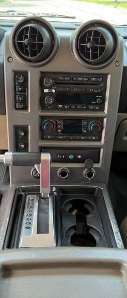 2004 HUMMER H2 Base