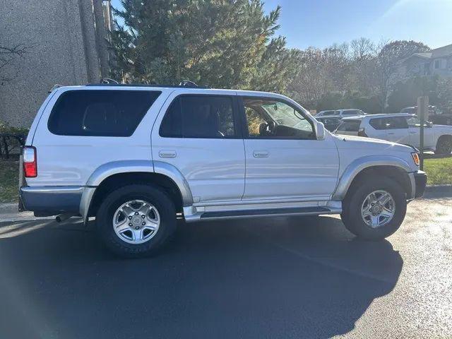 2002 Toyota 4Runner SR5 V6