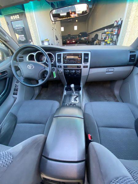 2005 Toyota 4Runner SR5 Sport V8