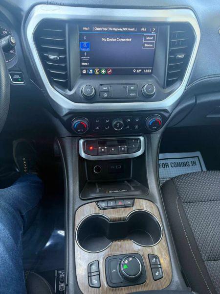2022 GMC Acadia FWD SLE