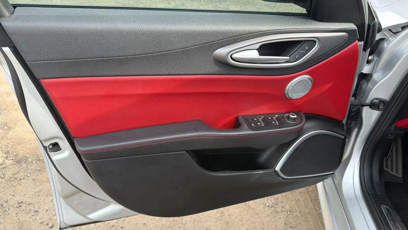 2018 Alfa Romeo Giulia Ti Sport