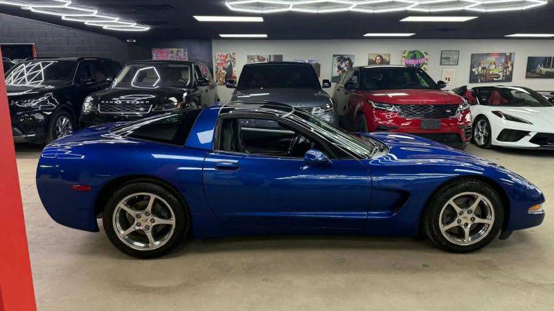 2002 Chevrolet Corvette Base
