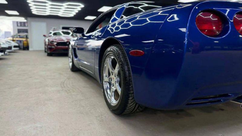 2002 Chevrolet Corvette Base