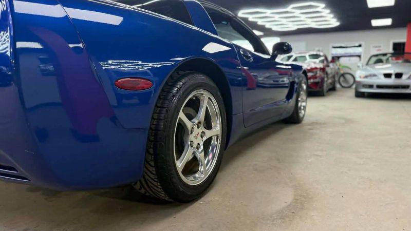 2002 Chevrolet Corvette Base