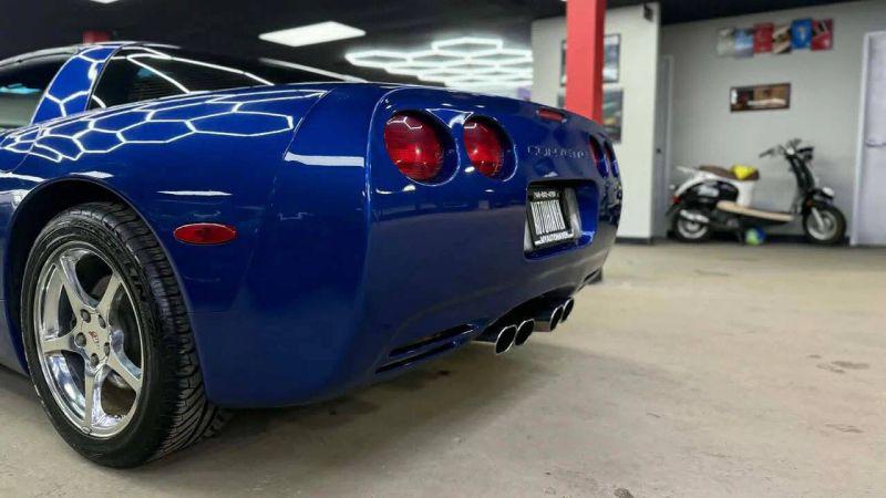 2002 Chevrolet Corvette Base