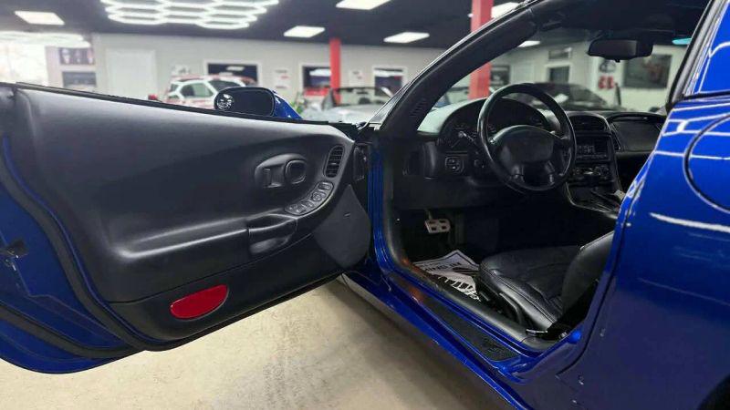2002 Chevrolet Corvette Base