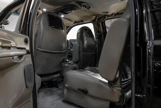 2000 Ford Excursion XLT