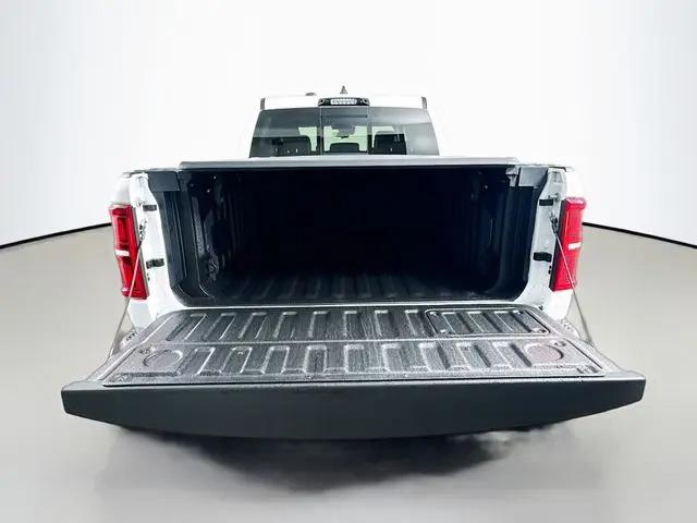 2026 Ram 1500 Tungsten Crew Cab 4x4 5'7" Box