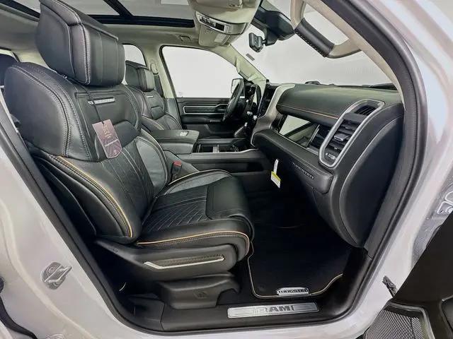 2026 Ram 1500 Tungsten Crew Cab 4x4 5'7" Box