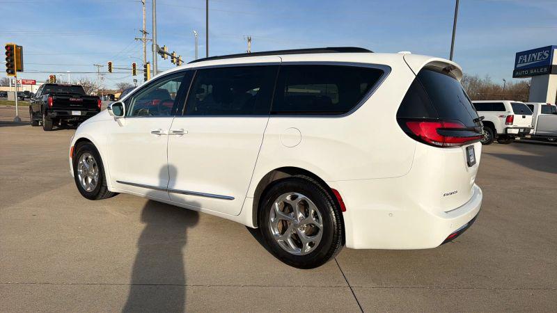 2022 Chrysler Pacifica Limited