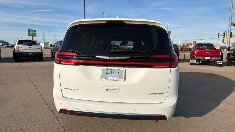 2022 Chrysler Pacifica Limited