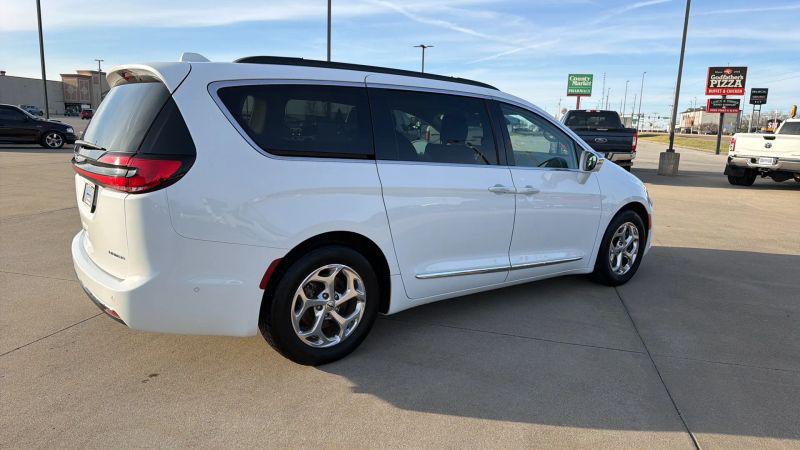2022 Chrysler Pacifica Limited