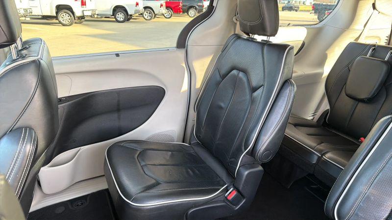 2022 Chrysler Pacifica Limited