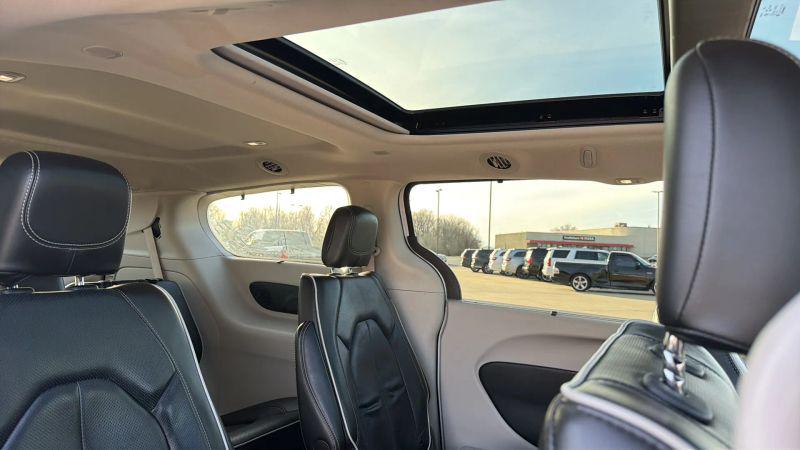 2022 Chrysler Pacifica Limited