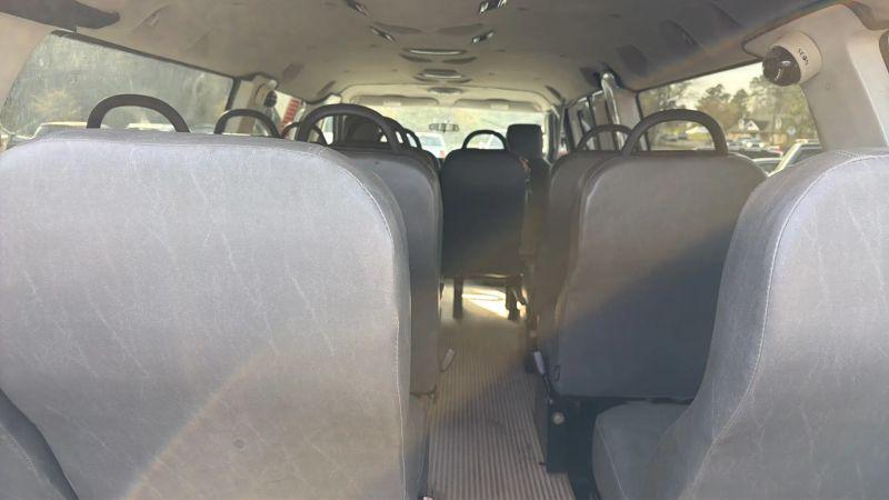 2009 Ford E-350 Super Duty Commercial