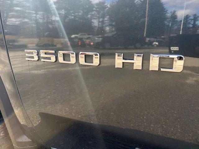 2020 Chevrolet Silverado 3500HD 4WD Crew Cab Long Bed LTZ