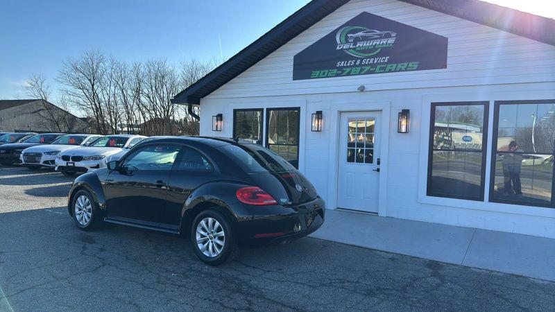 2013 Volkswagen Beetle 2.5L Entry