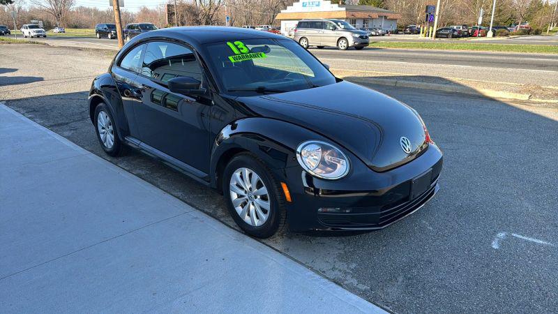 2013 Volkswagen Beetle 2.5L Entry