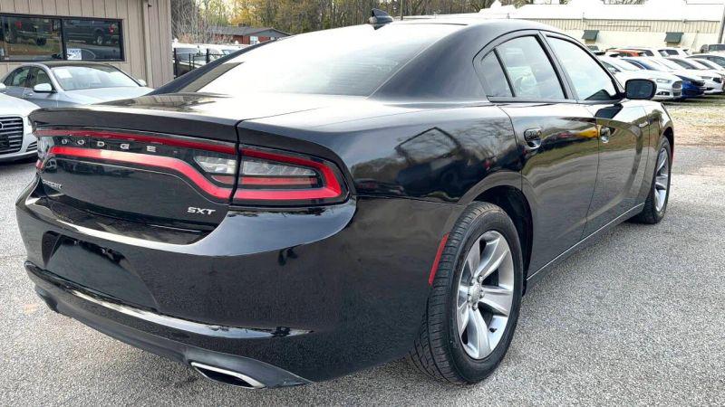 2016 Dodge Charger SXT