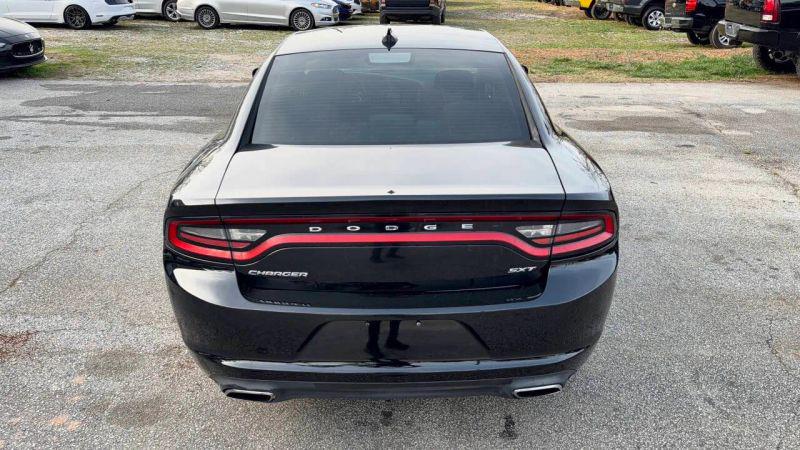 2016 Dodge Charger SXT