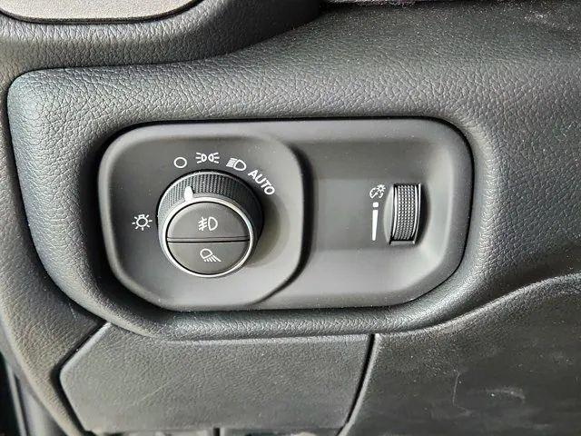 2026 Ram 2500 Tradesman Crew Cab 4x4 6'4" Box