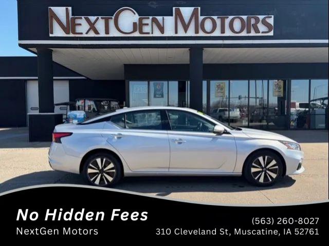 2020 Nissan Altima SL Intelligent AWD for sale in Muscatine, IA