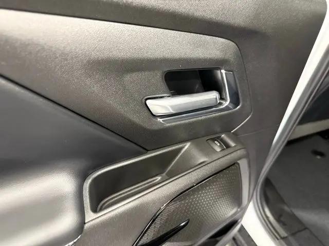 2025 Chevrolet Silverado EV LT
