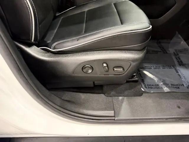 2025 Chevrolet Silverado EV LT