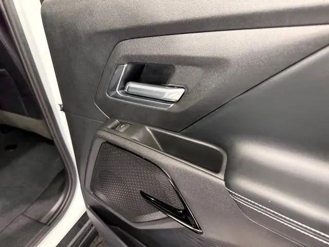 2025 Chevrolet Silverado EV LT