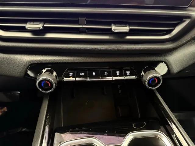2025 Chevrolet Silverado EV LT