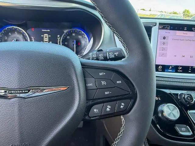 2026 Chrysler Pacifica Limited AWD