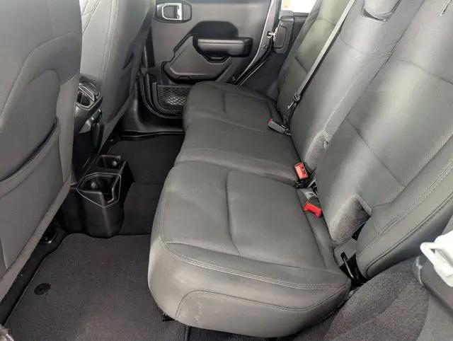 2021 Jeep Wrangler Sport S 4x4