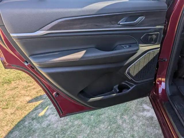 2026 Jeep Grand Cherokee L Limited Reserve
