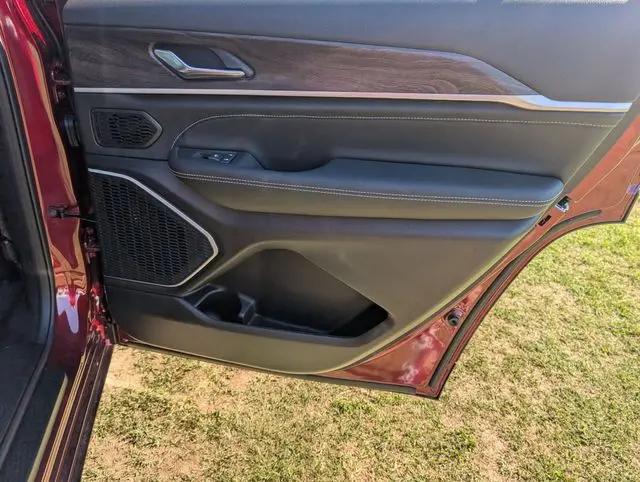 2026 Jeep Grand Cherokee L Limited Reserve